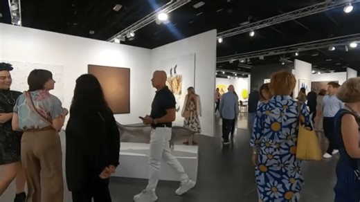 Art Basel celebrates 21 years on South Beach. Here's how the art extravaganza got its start
