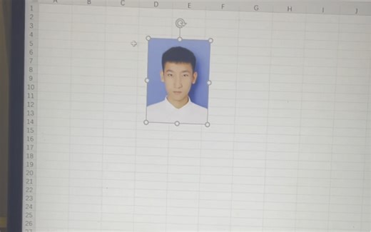 Excel表格蓝底照片换白底