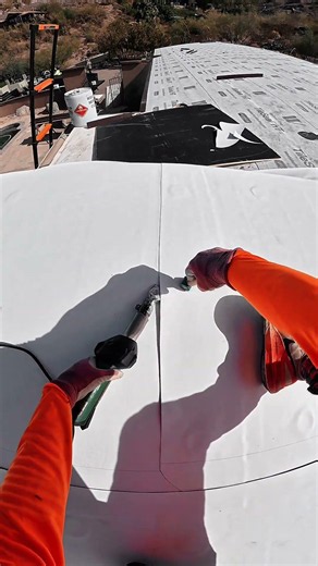 Welding tpo seam #roof #roofing #roofer #tpo #construction