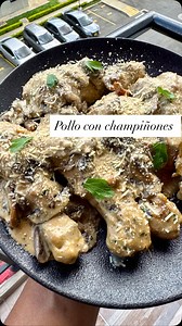 Clásico y siempre delicioso Pollo con champiñones 😋👌🏾. . . . Ingredientes para 5 personas: . 5 muslos de pollo . 250 g de champiñones . Media cebolla . 2 dientes de ajo . 200 g de crema de leche . Parmesano al gusto . Los condimentos de tu preferencia . Sal y pimienta . . #polloconchampiñones #cocina #recetas #recetasfaciles #cheflife | Candelo cocina