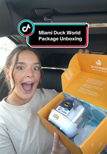 THANK YOU @duckworldus 💛🦆 I cannot wait to paint this duck! Let me know in the comments what colors or designs you think I should do! 🎨👩‍🎨 #duckworldus #duckworldus #rubberduck #tubbz #joker @TUBBZ