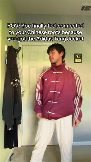 Peak Satire. Tangzhuang (Chinese: 唐裝; pinyin: Tángzhuāng; lit. 'Chinese suit'), sometimes called Tang suit, is a kind of Chinese jacket with Manchu origins and Han influences, characterized with a mandarin collar closing at the front with frog buttons. It is an updated form of the Qing magua, itself a more fashionable adaptation of the riding jacket once worn by Manchu horsemen. Nowadays, the tangzhuang is one of the main formal clothing worn by Chinese men on various occasions; overseas Chinese