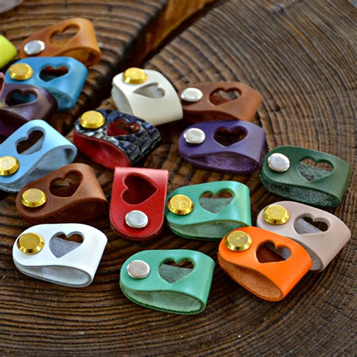 Handmade Leather Tags: Custom Crochet, Knitting, Sewing Labels With Screws - Etsy