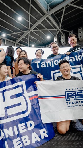 F45 Training on Instagram: "Singapore, day one: complete! 🇸🇬 Hustle was high. Vibes were immaculate. Tomorrow, we run it back at AIA @hyroxsg."