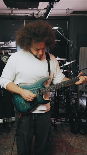 Messing around with a few notes on the new Victory MKX Amplifier - One of the perks of working on the R&D team with Victory Amps is seeing them go out into the world and people enjoying them! It’s a super dynamic and enjoyable amp to play. That Martin Kidd sure knows what he’s doing 😉 #victoryamps | Rabea Afro