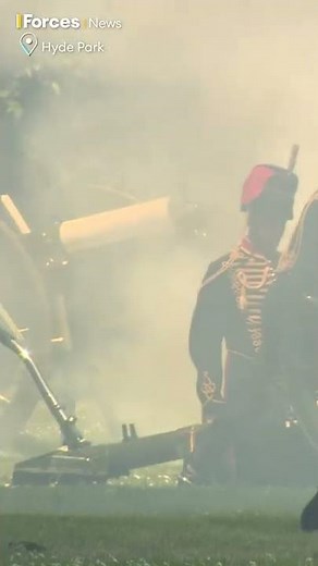 Military gun salutes in London to mark Platinum Jubilee #shorts