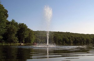 Which One Is Better Between Lake Aerators And Pond Fountains