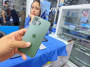 Ghazal k lia new phone surprise ❤ | Rajab Butt Sab