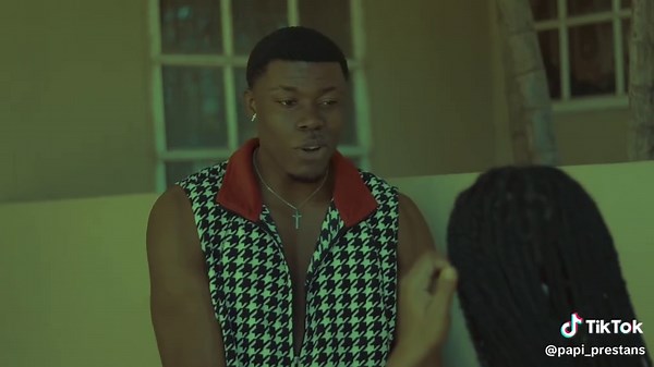 DOUBLE JEU _ chapitre 001