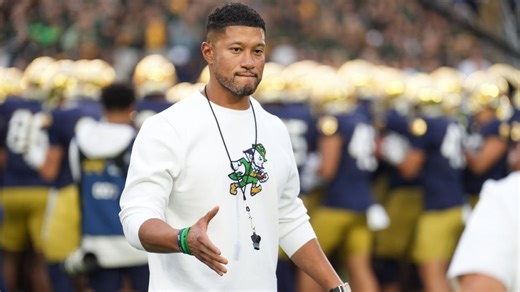 Freeman rebukes NFL interest, remains committed to Notre Dame