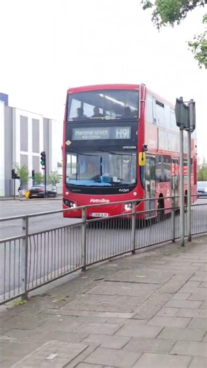 Route H91 LK18 AJX VMH2494 departed Gillette Corner