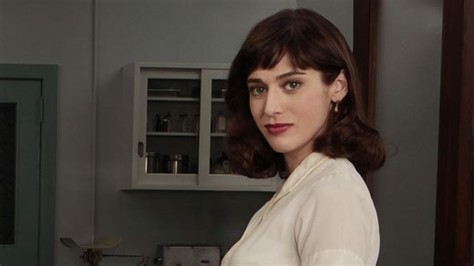 Wredne dziewczyny zastąpiły mi studenckie życie - Lizzy Caplan wspomina kultowy film