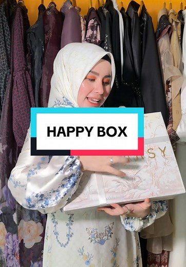 Video ASMR Unboxing: Mukena Elly Arsy Part 2