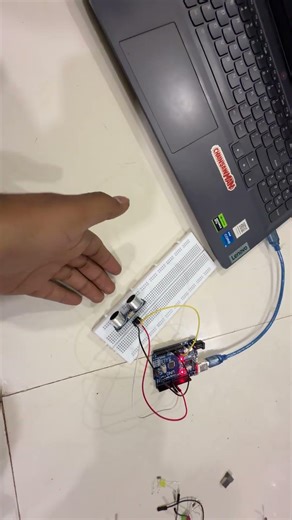 DISTANCE DETECTION SYSTEM BASED ON ULTRASOUND SENSOR AND ARDUINO UNO