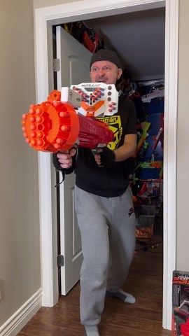 Nerf heavy weapons guy 16