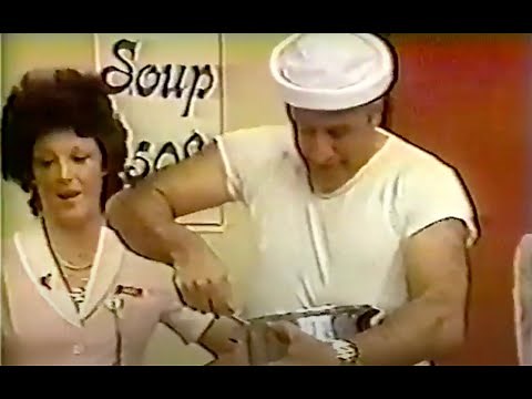 Linda Lavin and Vic Tayback on The Mike Douglas Show - March 4, 1977
