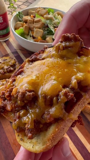 Easy Sloppy Joes on Garlic Bread Recipe