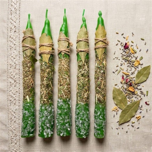 Money Drawing Ritual Candle With Bay Leaf, Green Beeswax Spell Candle for Wealth & Abundance, Witchy Prosperity Gift, Rose Quartz Crystal - Etsy