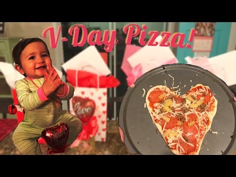 SURPRISING THE KIDS ON VALENTINES DAY! / HOMEMADE VALENTINES DAY PIZZAS!