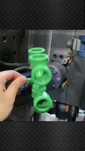 HDPE Hub×FPT Short Radius 90 Elbow Injection Molding