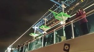 Ecco un piccolo assaggio dei fuochi d'artificio che ieri sera hanno celebrato #CostaVenezia. #CostaVeneziaChristening | Costa