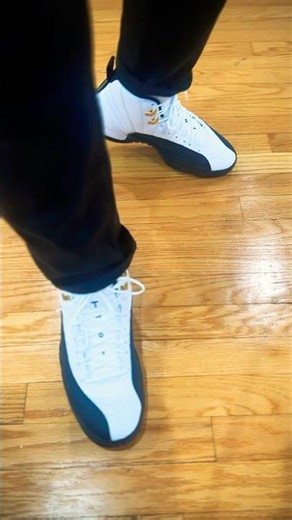 Unboxing the Jordan Retro 12 and on foot review. #sneakerculture #jordan12 #unboxing