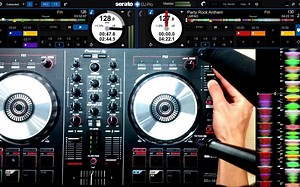 【DJ技巧】M4RTYR使用DDJ-SB2为大学生主题派对 'La La Land'预热（附歌单）