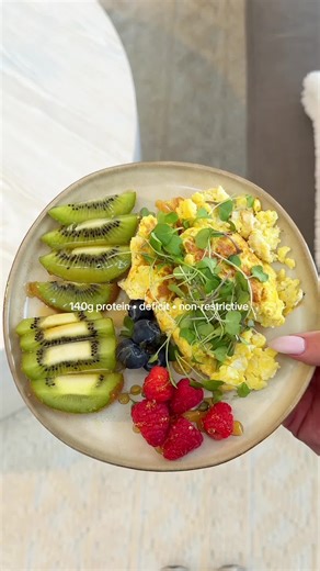 The recipes and macros are linked in my bio for free💖🥰 High protein, meal ideas while in a calorie deficit and eating out! I try to stick to 3 big meals and a snack or two. Let me know what healthy recipe I should make next! 🤭 @Flower Child @Trader Joe's @Starbucks #wieiad #highproteinmeals #healthylifestyle #healthyrecipes #whatieatinaday