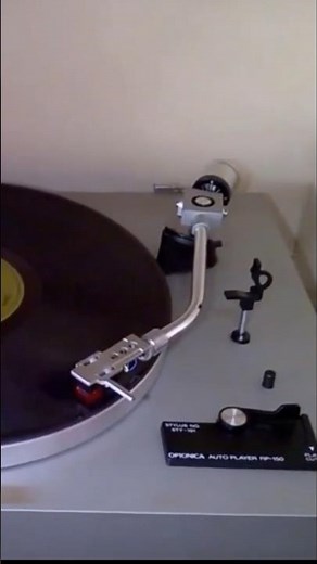 Vintage Classic Turntable from the Late 1970s — Optonica RP-150