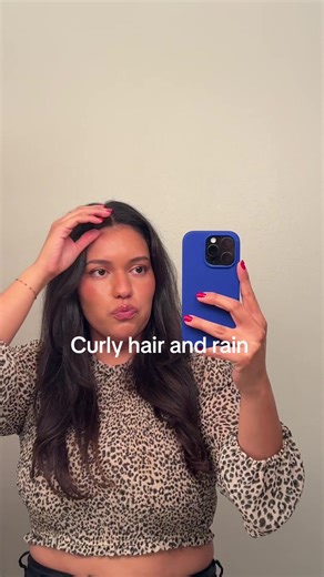 Curly Hair Care on Rainy Days: 2 Hours of Styling