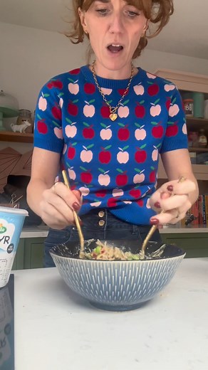 F**king buckwheat, what even is that? That’s a question that we don’t actually answer in this recipe vid but the peanut satay dressing is pants-jizzingly good so watch anyway. SAVE IT TO MAKE LATER! You’ll need: Buckwheat noodles Roasted veg Prawns or other protein of your choice Add dressing made from: Scoop of peanut powder or peanut butter Dollop of Skyr/Fage or similar high protein yoghurt Small spoon of ginger/garlic paste or fresh if you can be arsed Soy sauce Lime juice Avocado if you’re 