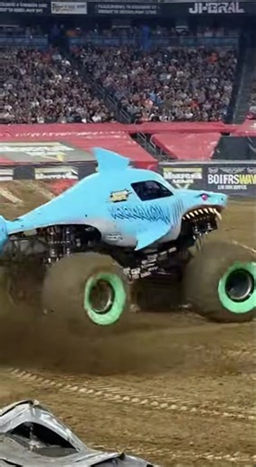 Monster Truck Donut Spin Madness
