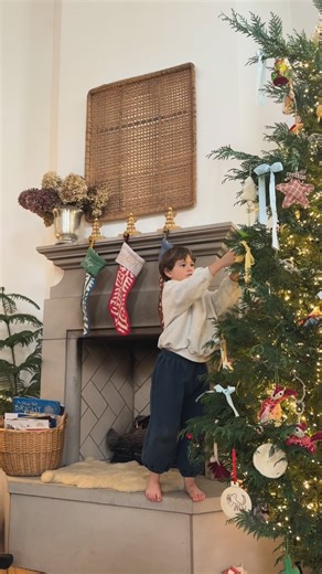 Mary Kate Robertson on Instagram: "Really enjoying these cozy December days leading up to Christmas!!! I love that Minno gives us some great options of shows that are focused on Jesus! It’s been a helpful way to keep the focus on Him as we welcome in Christmas. Minno is the #1 Christian streaming service for kids. You can watch Minno’s Laugh & Grow Bible for Kids Christmas Special online now without even being a member. #minnopartner"