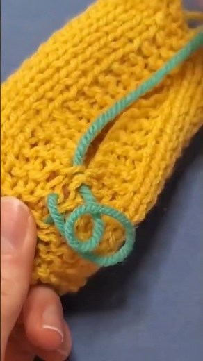 How to Invisibly Seam Garter Stitch Vertically Using the Mattress Stitch