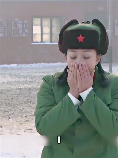 Safe Ways to Warm Frostbitten Hands