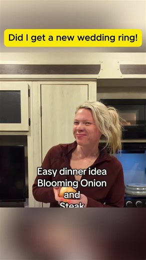 Did I get a new wedding ring!