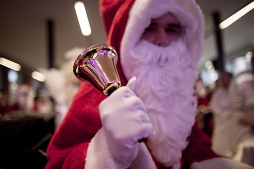 Wednesday forecast: Drab weather returns to Chicagoland for Christmas holiday period, but temps will remain very mild