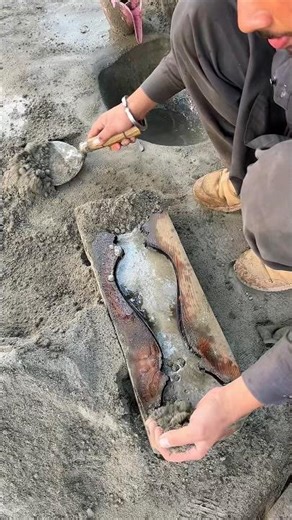 Traditional Cement Baluster Making | Heavy Concrete Craft