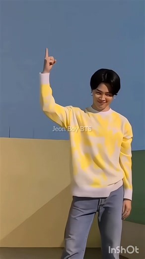 So Cute Jimin Play with Yellow Balloon 💛🥰✨|| Lakdi Ki Kathi || #bts#shorts@JeonBoyBTS