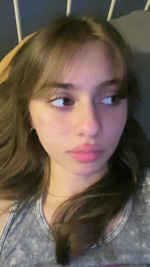 Hamburguesa: Memes y Música que No Puedes Perderte