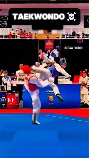 TAEKWONDO ☠️...... #taekwondo #knockout #teakwondolifestyle #sports #headshot#spinningkick #hookkick