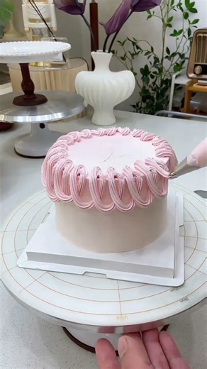 Cake Decorating Tutorial, How to Use Piping Tips #ValentinesDayCake