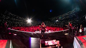 50,000 people pack Soldier Field for the first sold-out concert since the pandemic started