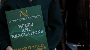 Lacey Chabert and Andrew Walker Reunite for New Hallmark Holiday Movie