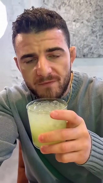 Cucumber & Mezcal Cocktail 🥒