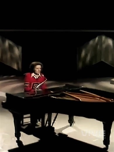 281K views · 14K reactions | Short - Gilbert O’Sullivan https://viveladisco.com/gilbert-osullivan-alone-again-naturally-1972/ Gilbert O’Sullivan – Alone Again (Naturally) 1972 | VIVE La DISCO | Facebook