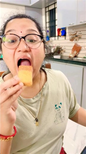 Gold Chocolate Coins ASMR 🍫✨ | Unwrapping & Crunchy Eating Sounds