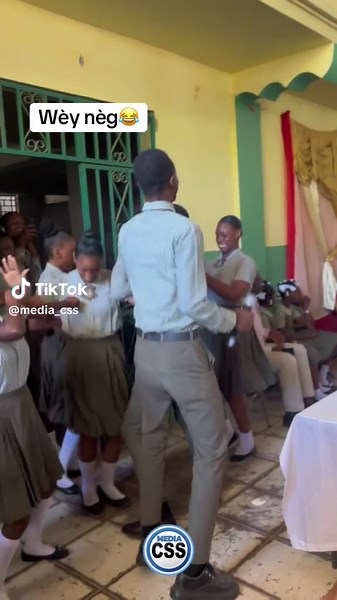 Vidéos de Collège susan schuenke (@media_css) avec son original - DENDJi_〽️IX🎧DanseManman