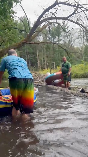 Waupaca Tubbing Adventures  閭 #cootslures #tubbing #waupaca #wisconsin #river #shadyrays | Coots Lures | Facebook