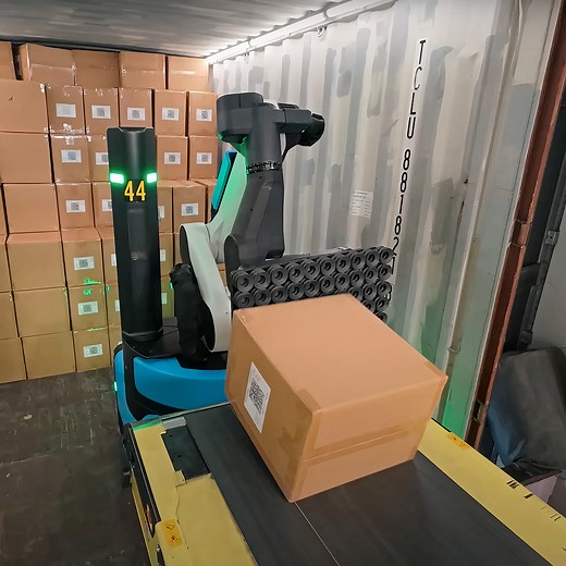 Boston Dynamics' Stretch Robot Begins Work at Otto Group in Germany